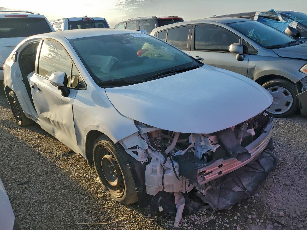 2021 Toyota Corolla Le - Фото 4
