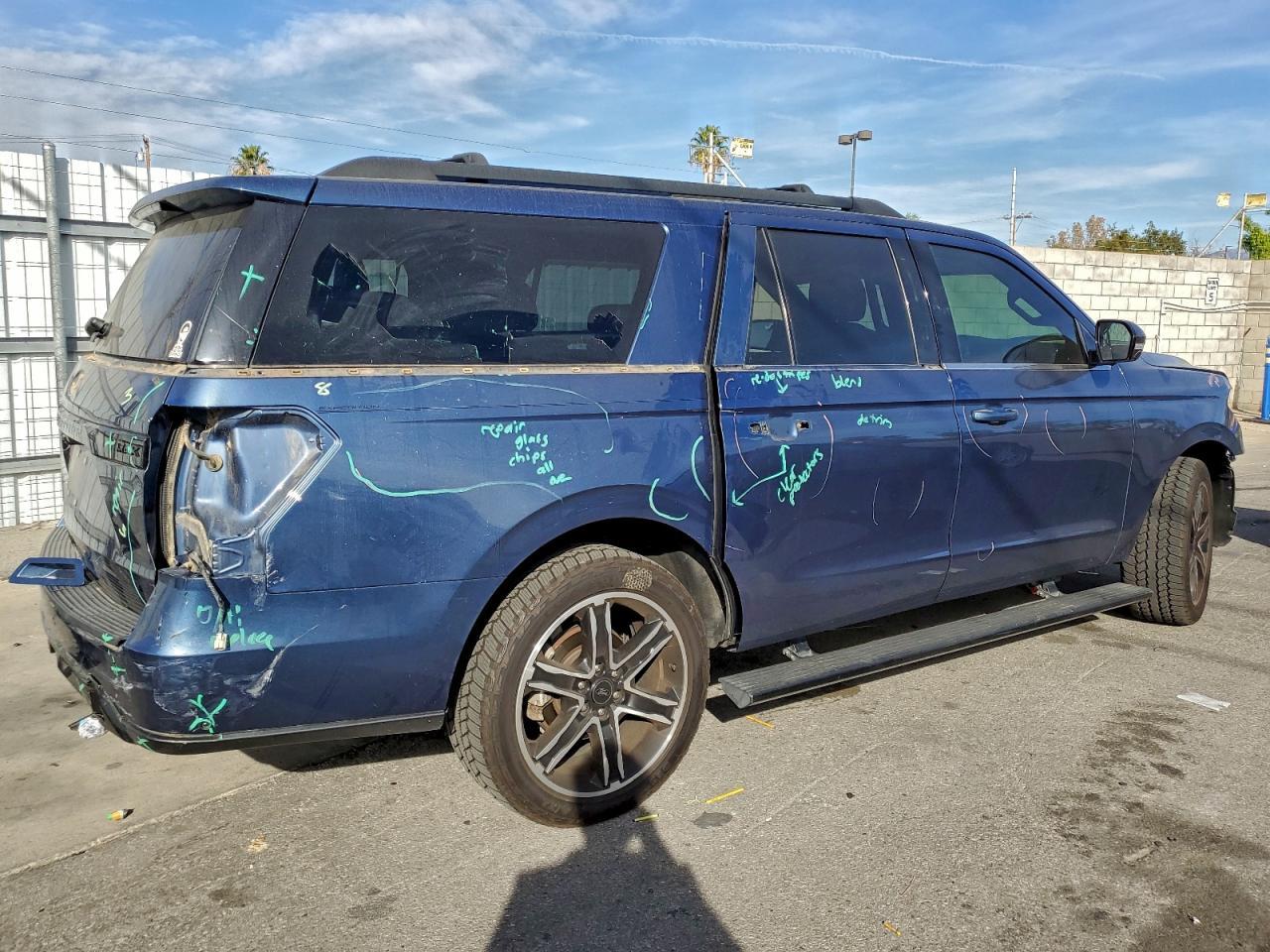 2019 Ford Expedition Max Limited - Image 3