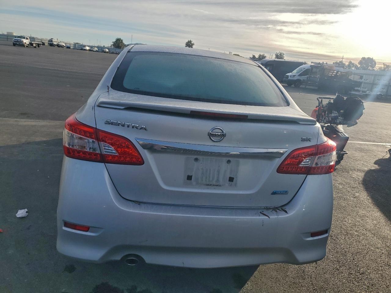 2013 Nissan Sentra S - Фото 6