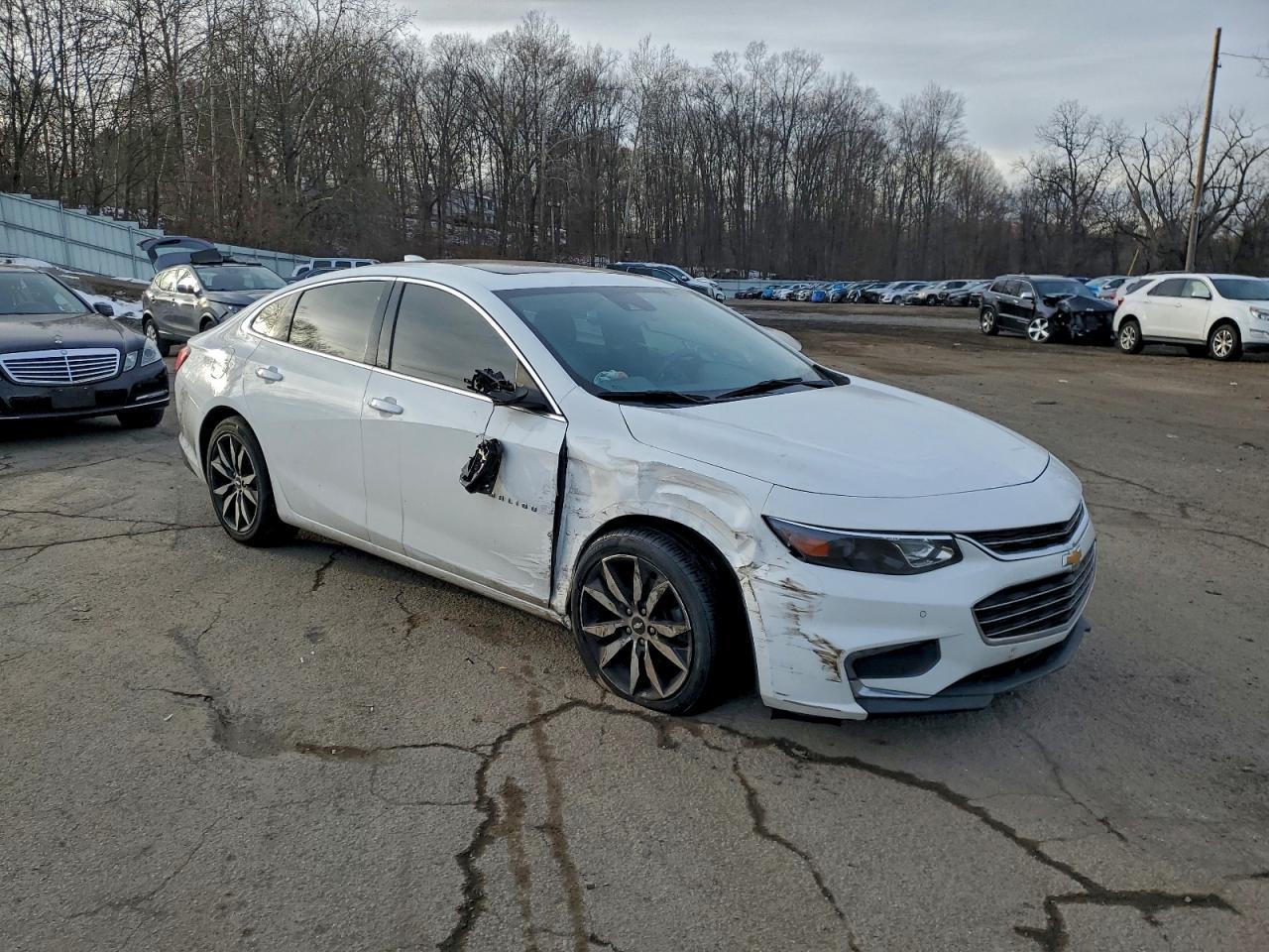 2017 Chevrolet Malibu Lt - Фото 4