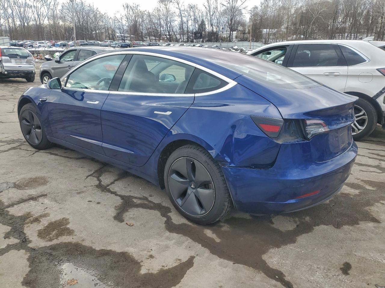 2018 Tesla Model 3 - Image 2