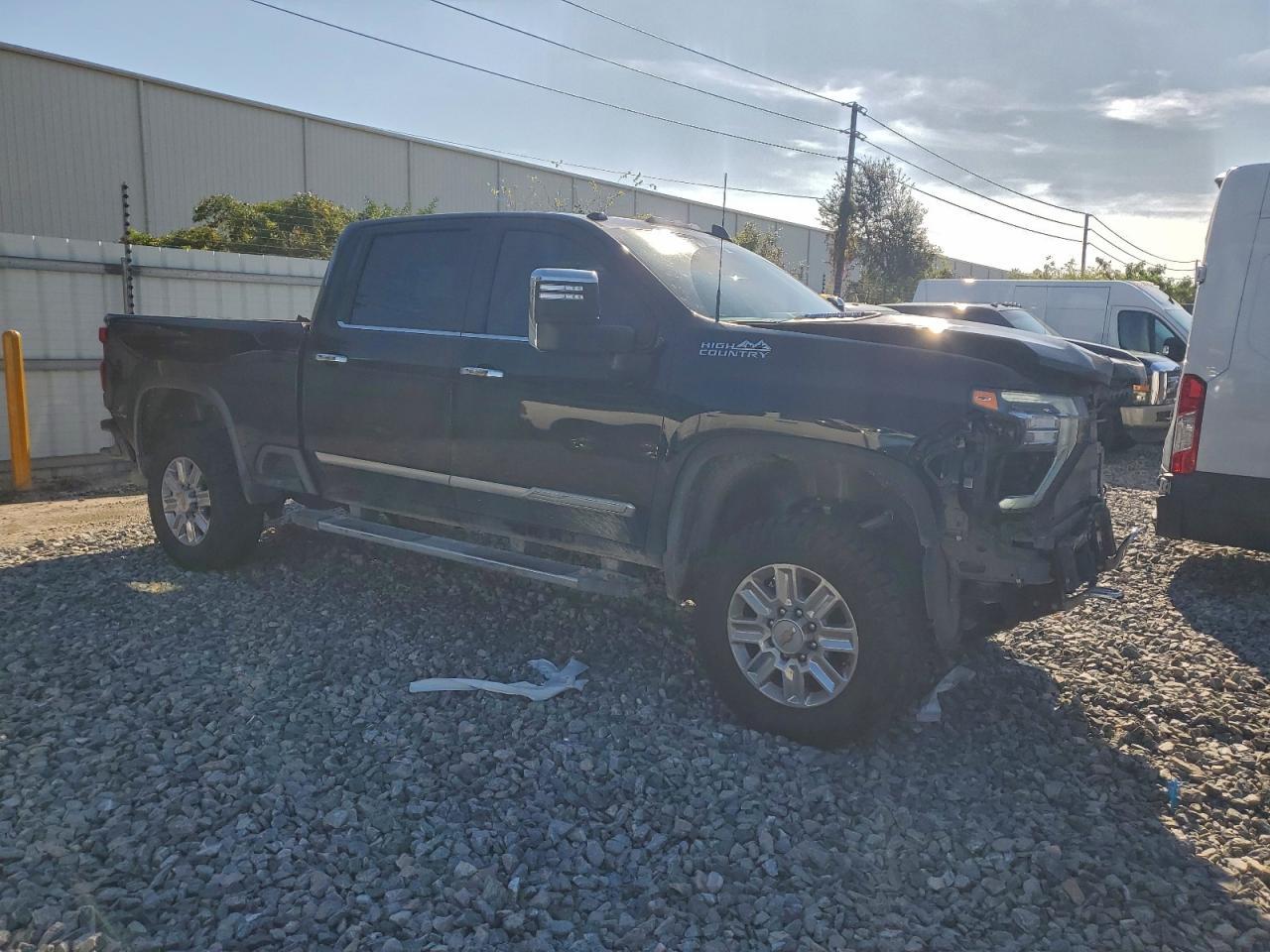 2024 Chevrolet Silverado K2500 High Country - Фото 4