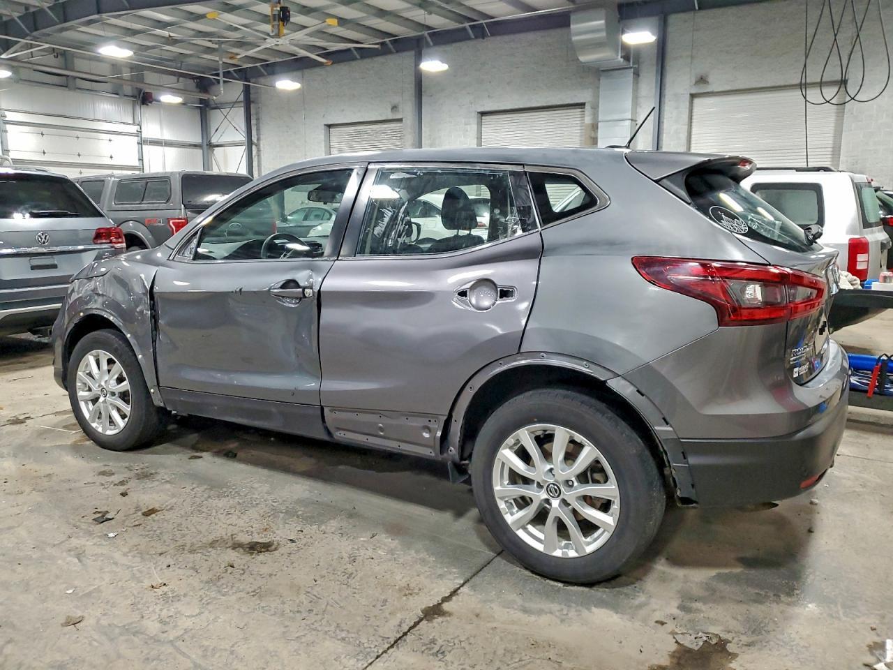 2021 Nissan Rogue Sport S - Image 2