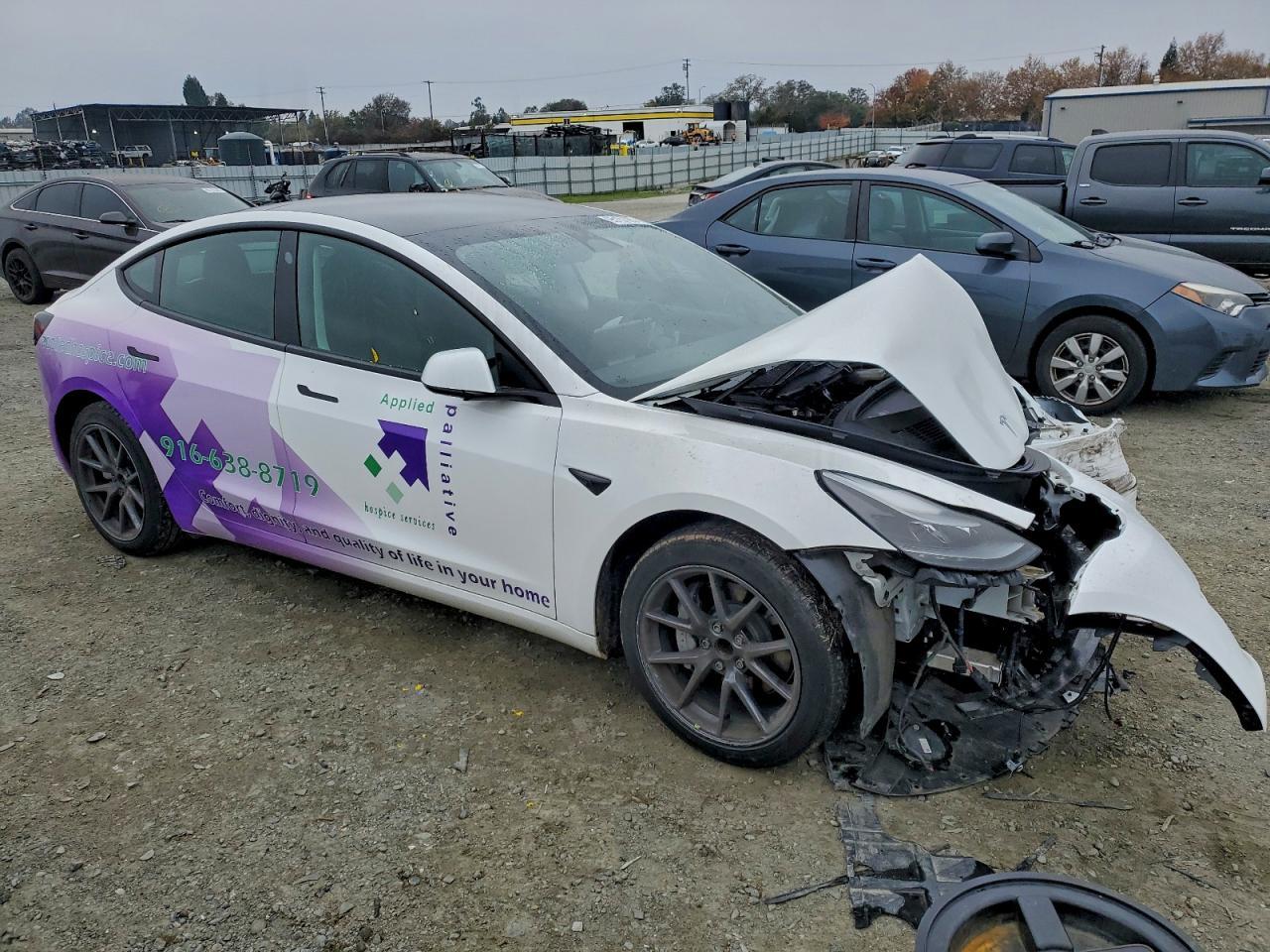2022 Tesla Model 3 - Image 4