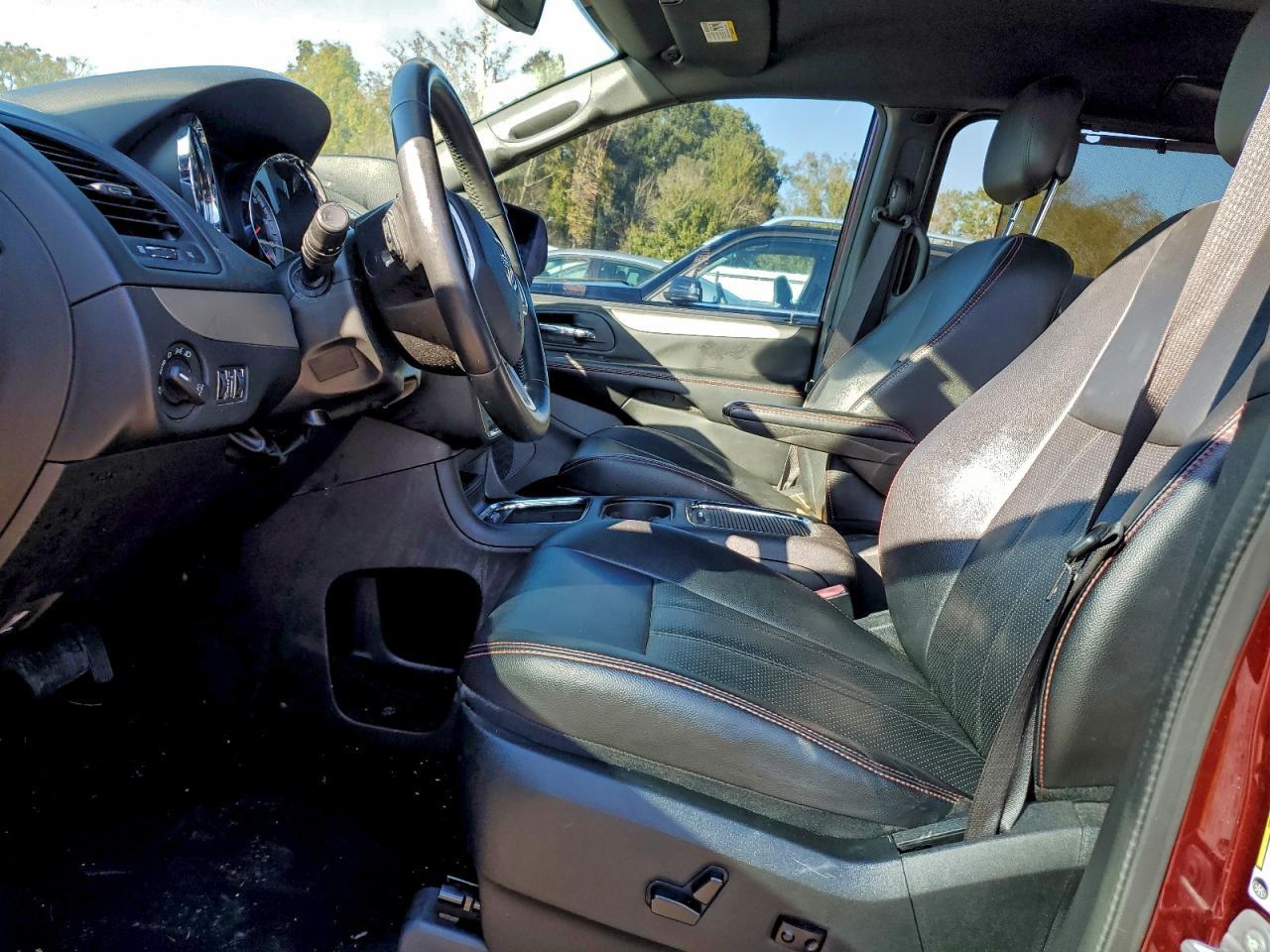 2019 Dodge Grand Caravan Gt - Image 7