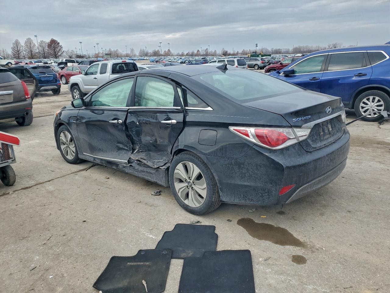 2013 Hyundai Sonata Hybrid - Image 2