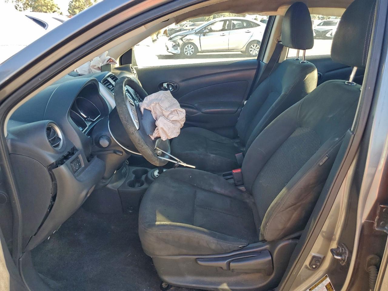 2017 Nissan Versa S - Image 7