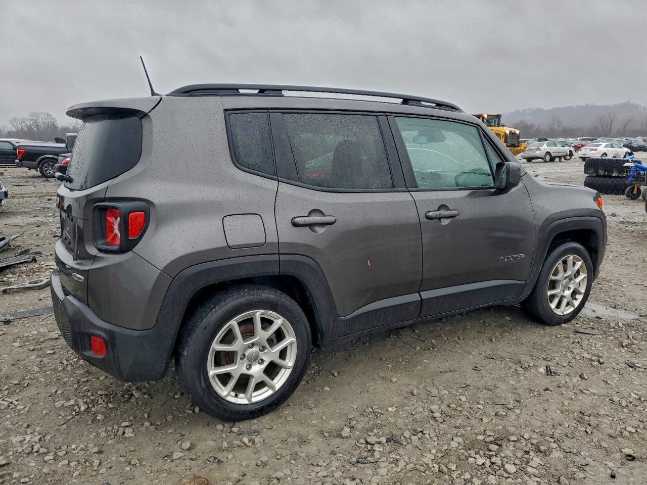 2021 Jeep Renegade Latitude - Фото 3