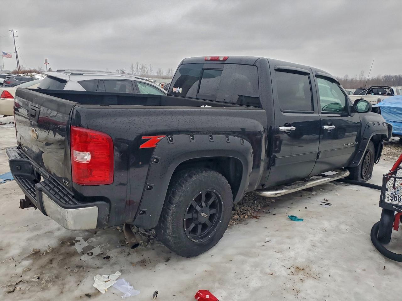 2007 Chevrolet Silverado K1500 Crew Cab - Фото 3