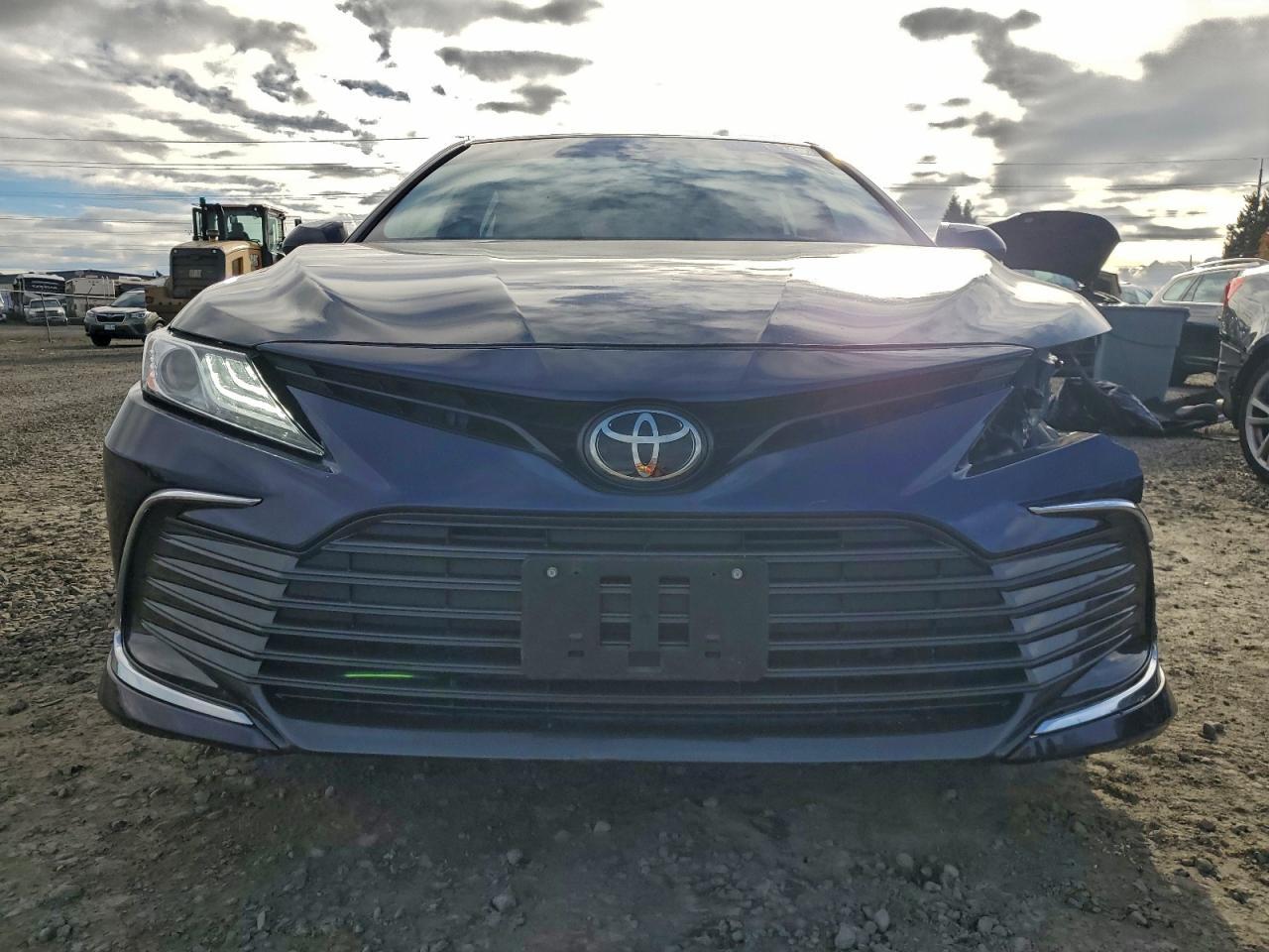 2022 Toyota Camry Xle - Фото 5