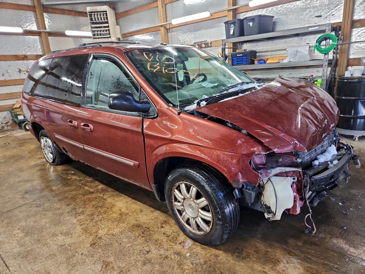 2007 Chrysler Town & Country Touring - Фото 4