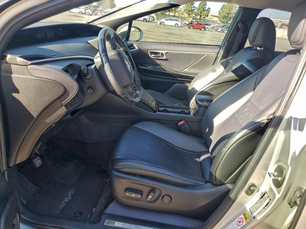 2016 Toyota Mirai - Фото 7