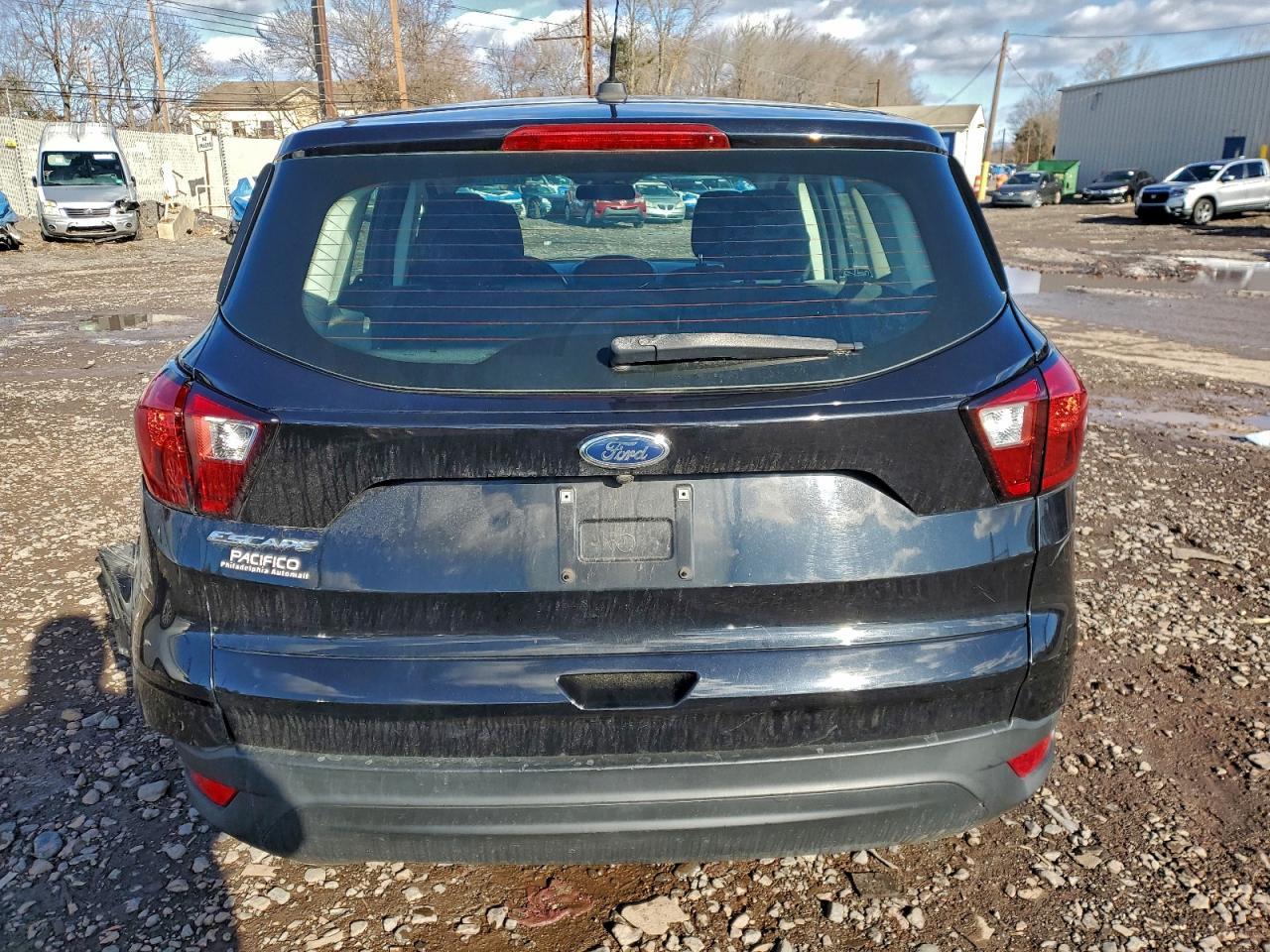 2019 Ford Escape S - Image 6