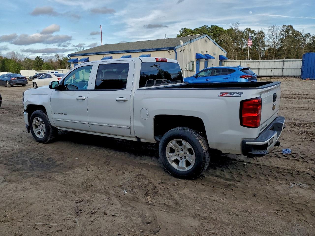 2016 Chevrolet Silverado K1500 Lt - Image 2