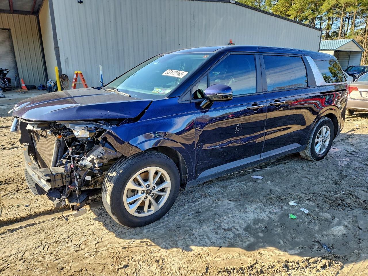 2022 Kia Carnival Lx