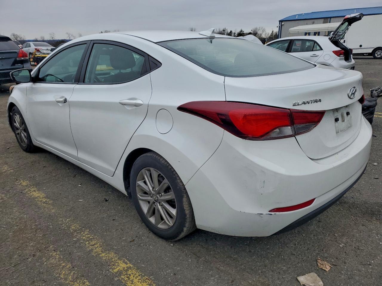 2016 Hyundai Elantra Se - Фото 2