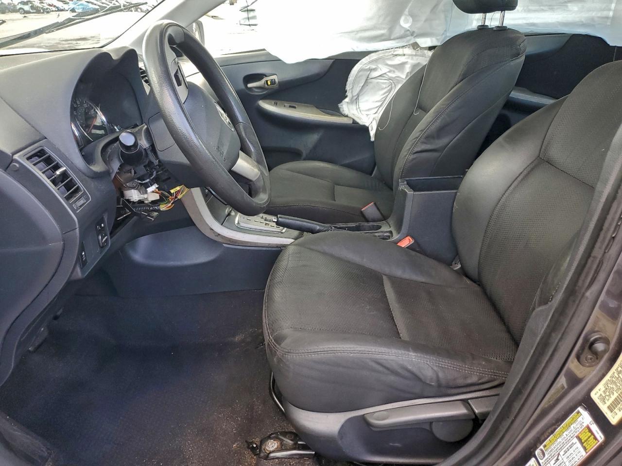 2013 Toyota Corrola - Фото 7