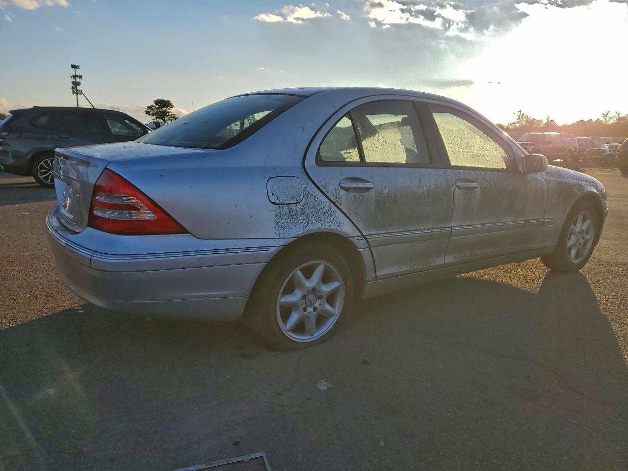 2004 Mercedes-Benz C 240 - Image 3
