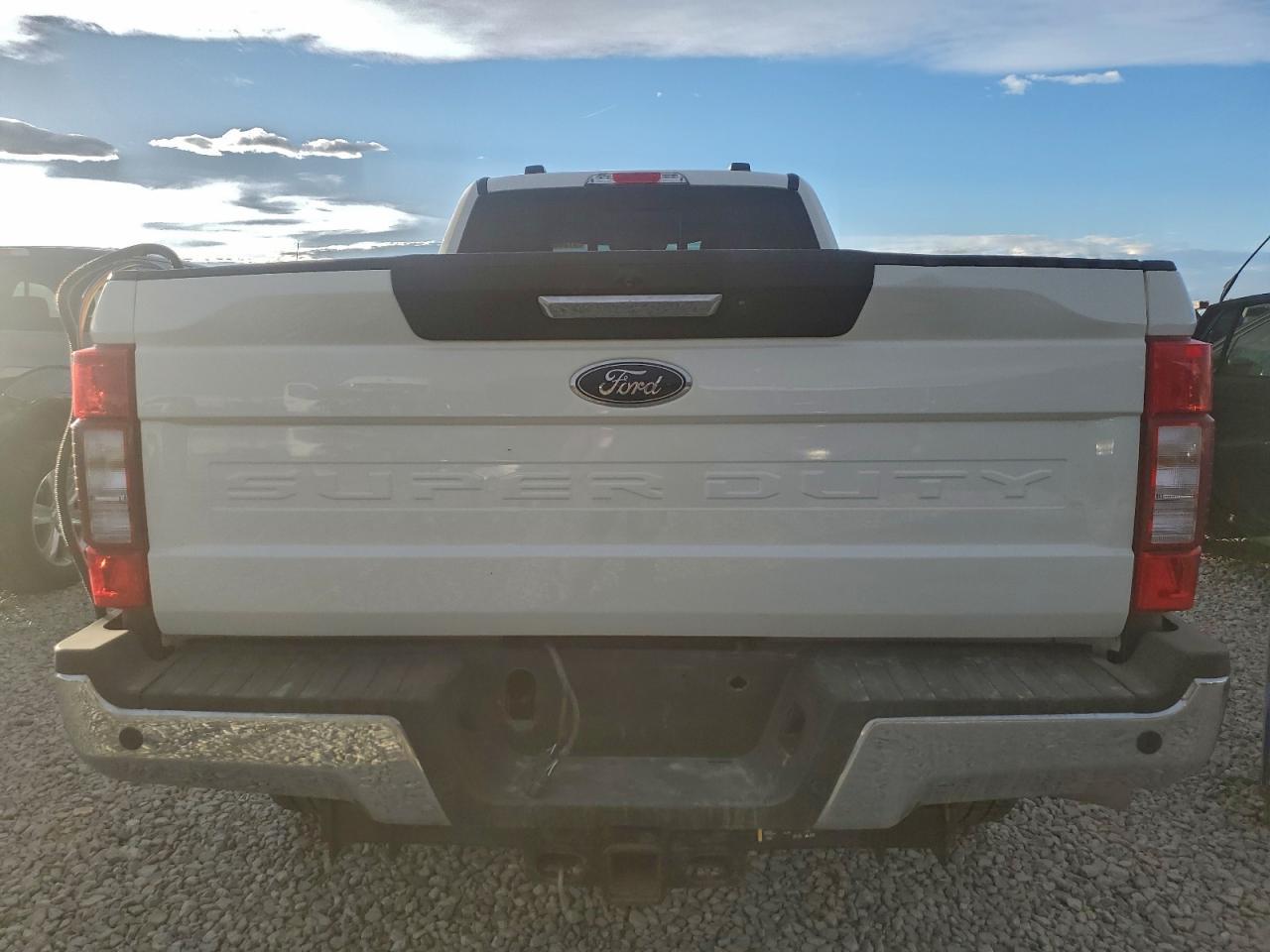 2022 Ford F350 Super Duty - Фото 6