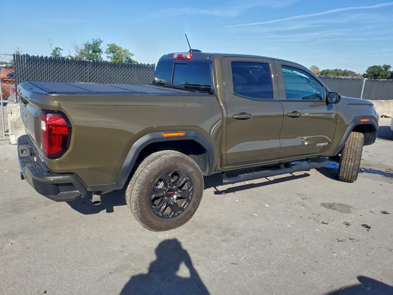 2025 GMC Canyon Elevation - Image 3