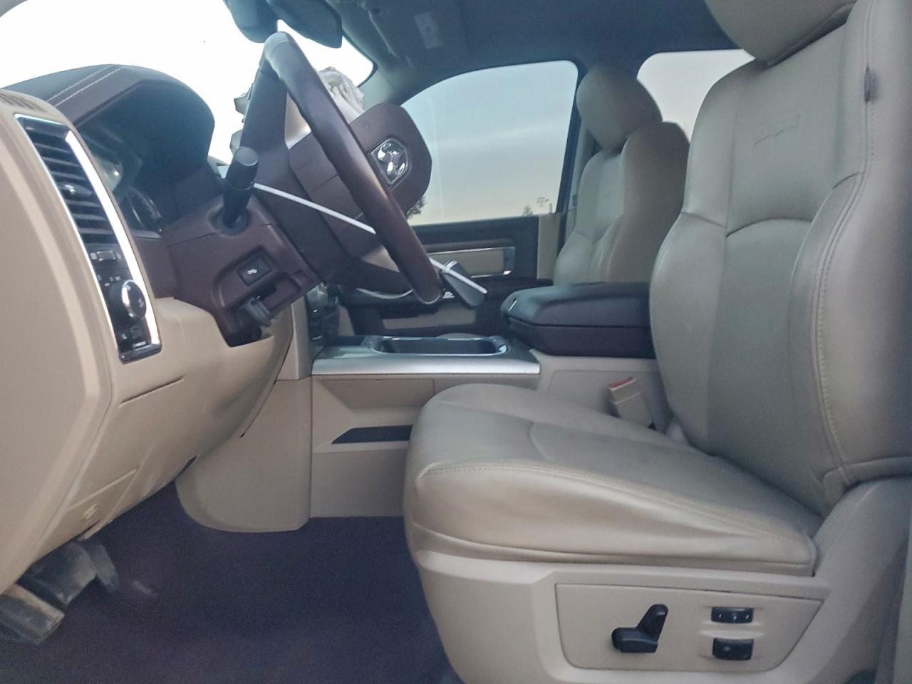 2016 Ram 1500 Laramie - Фото 7