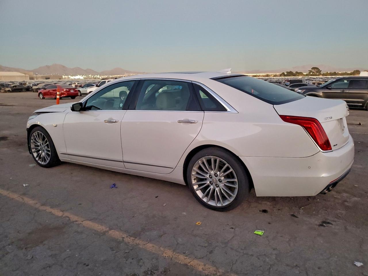 2016 Cadillac Ct6 Luxury - Фото 2