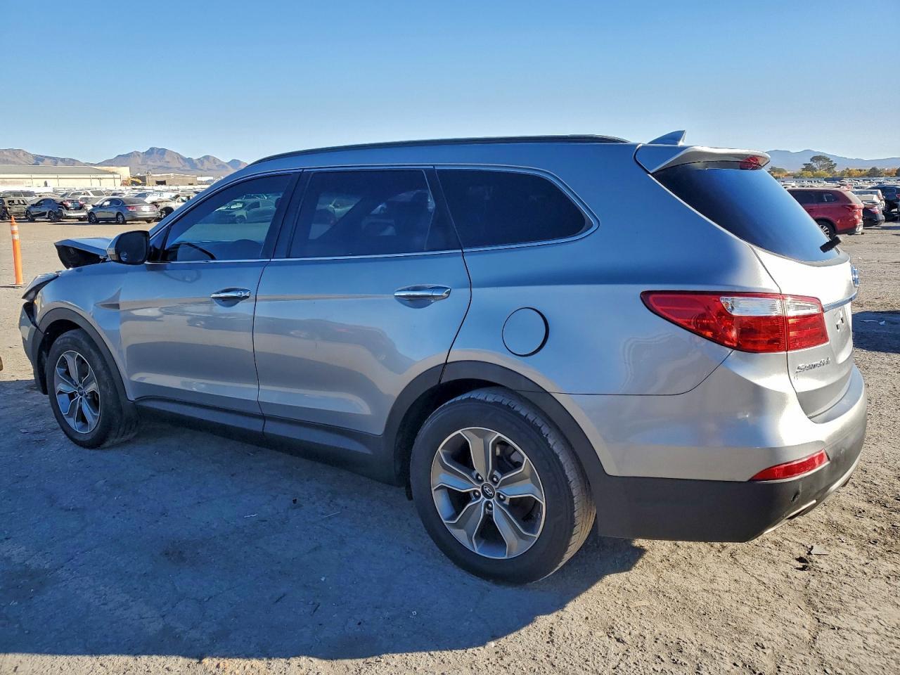 2014 Hyundai Santa Fe Gls - Фото 2