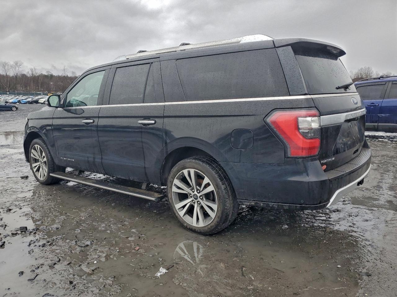 2021 Ford Expedition Max Platinum - Image 2