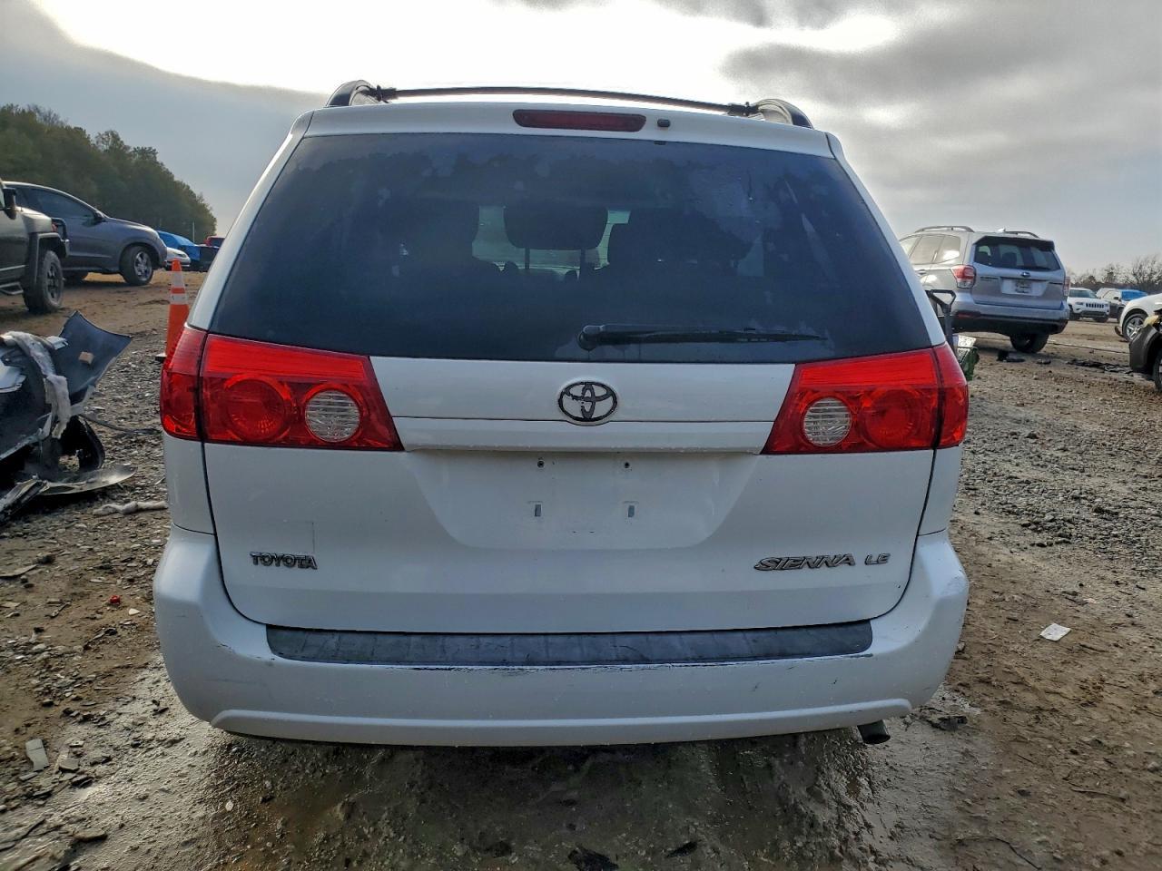 2006 Toyota Sienna Ce - Фото 6
