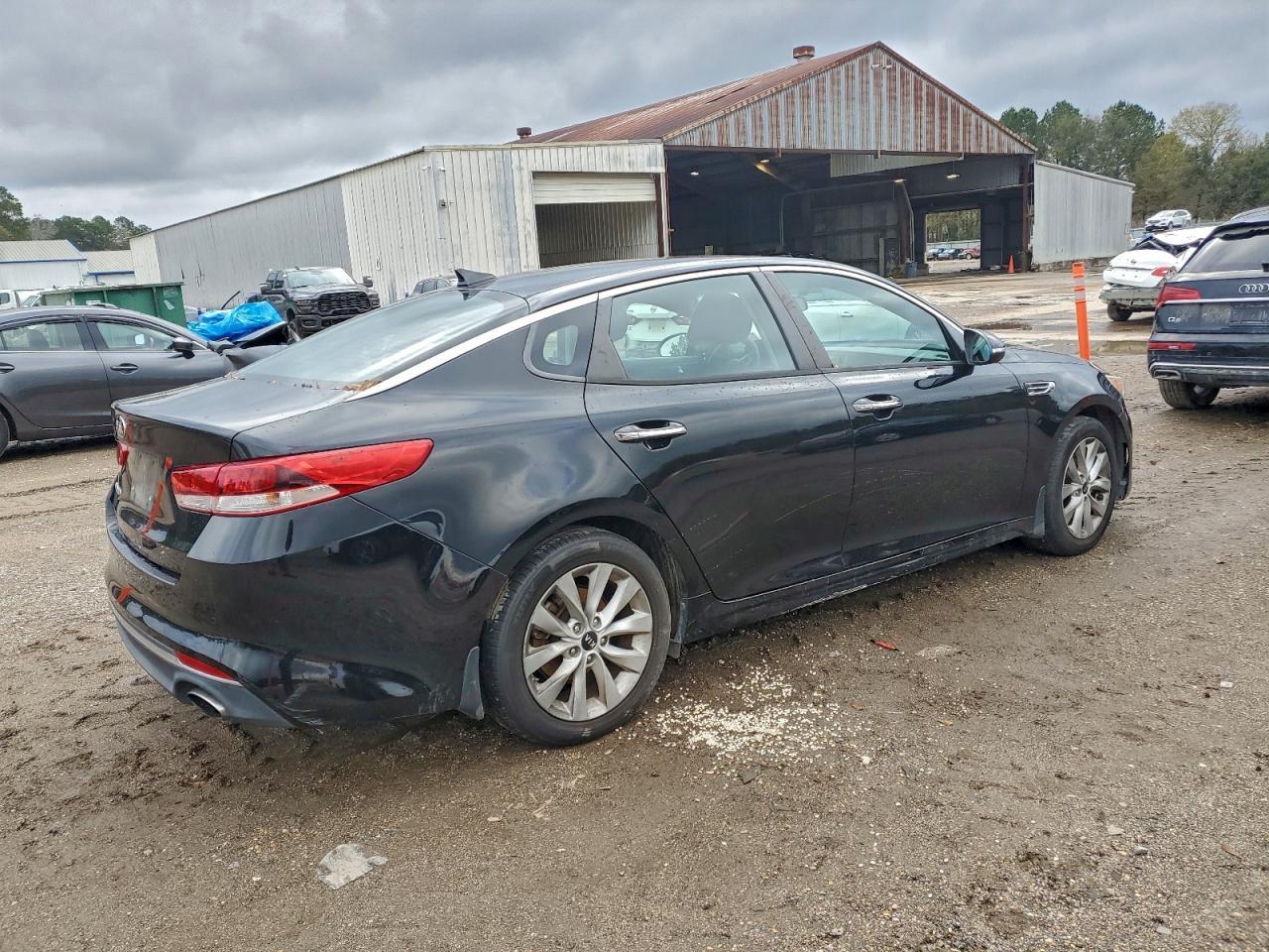 2018 Kia Optima Lx - Фото 3