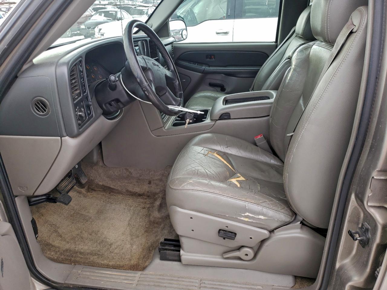 2003 GMC Yukon - Image 7