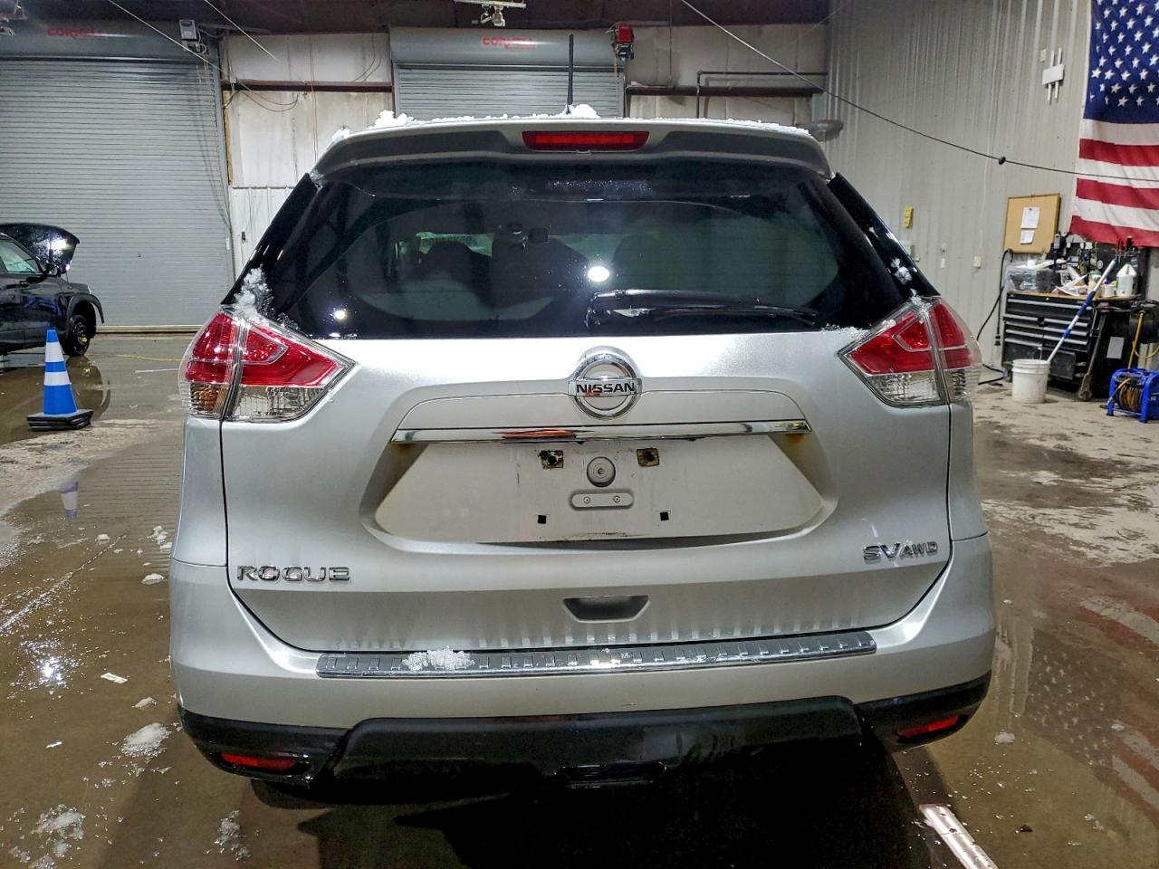 2015 Nissan Rogue S - Фото 6