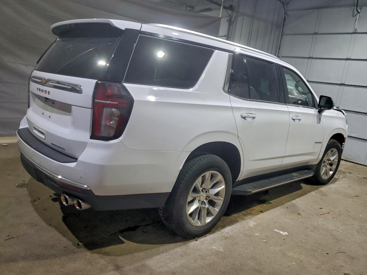 2023 Chevrolet Tahoe K1500 Premier - Фото 3