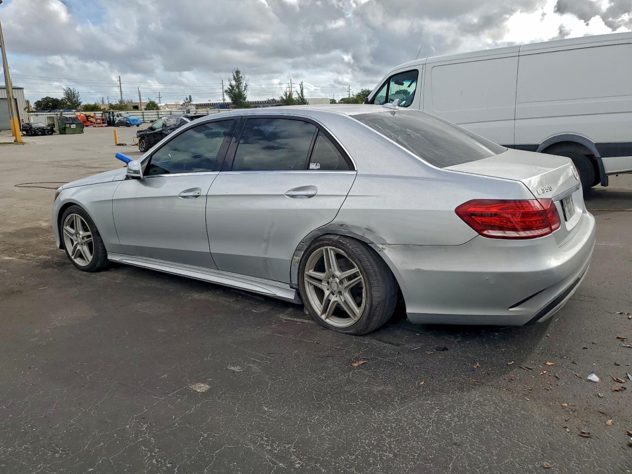 2014 Mercedes-Benz E 350 - Фото 2
