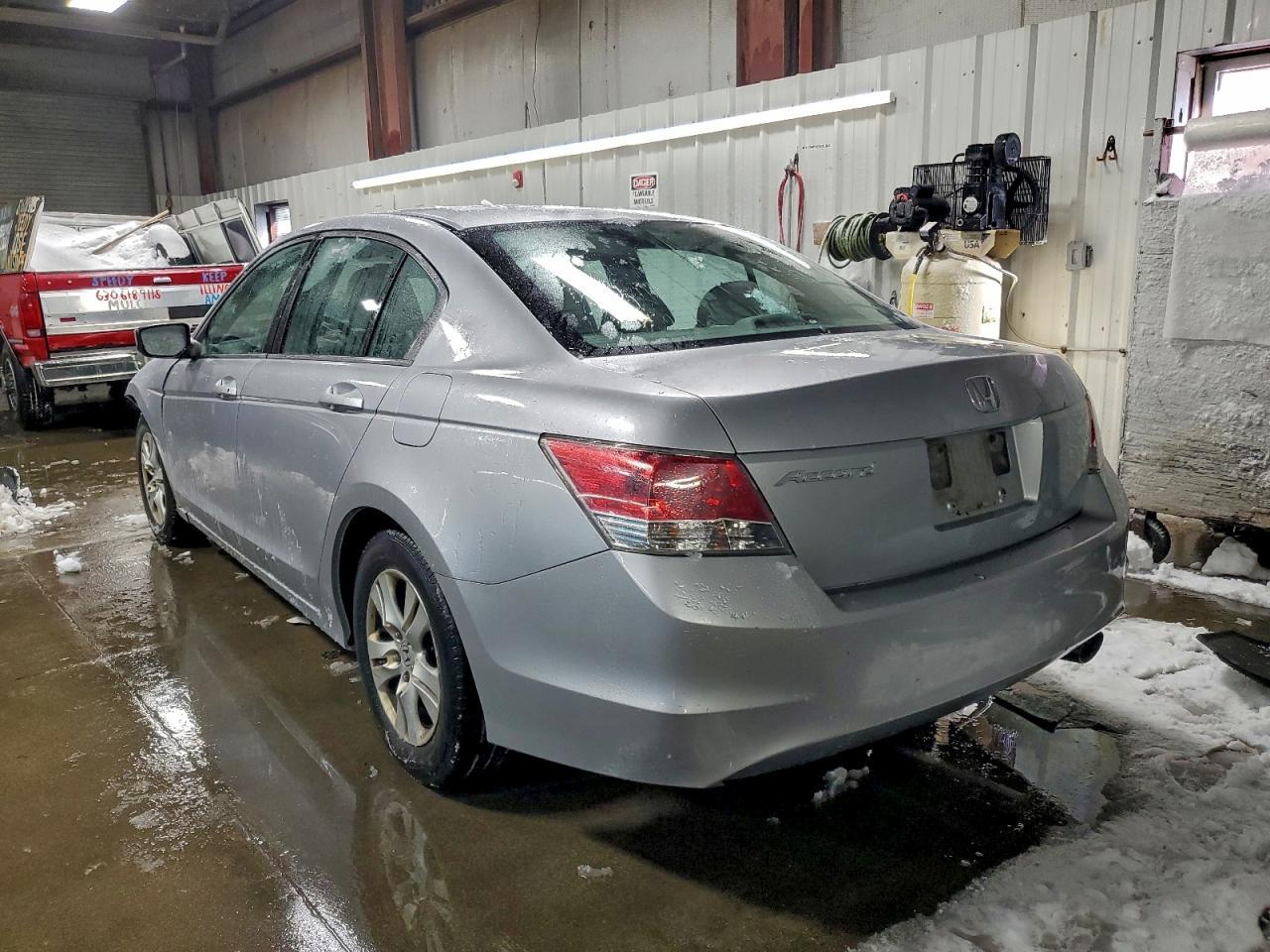 2009 Honda Accord Lxp - Image 2