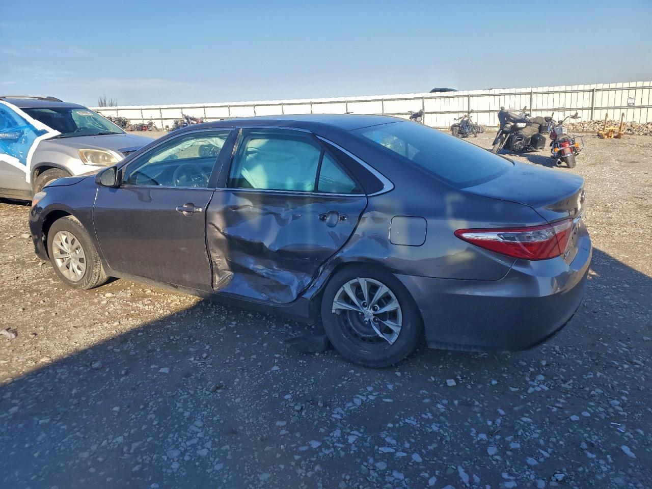 2017 Toyota Camry Le - Image 2
