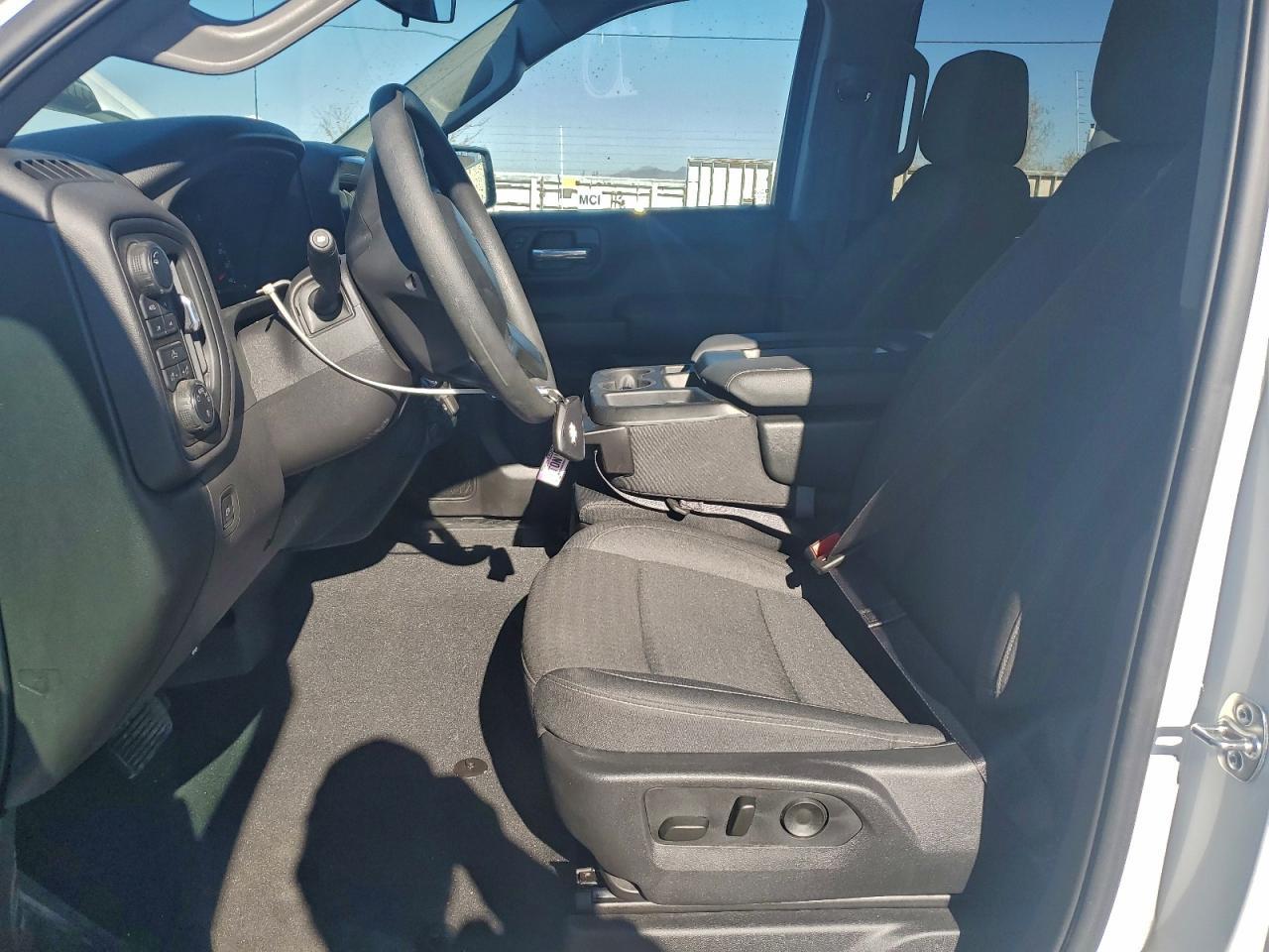 2025 Chevrolet Silverado K1500 Trail Boss Custom - Image 7