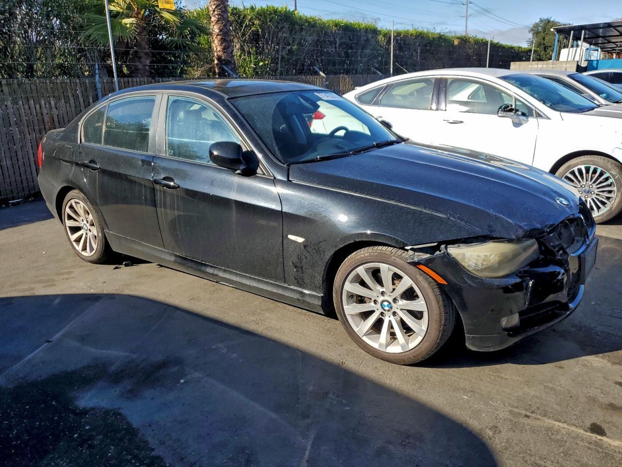 2011 BMW 328 I Sulev - Image 4