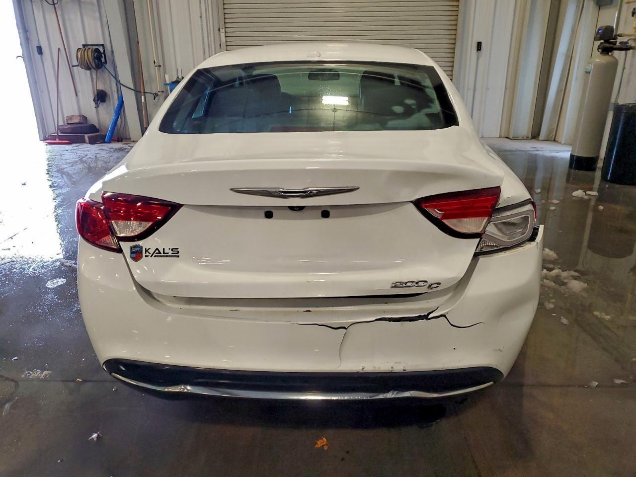 2015 Chrysler 200 C - Фото 6