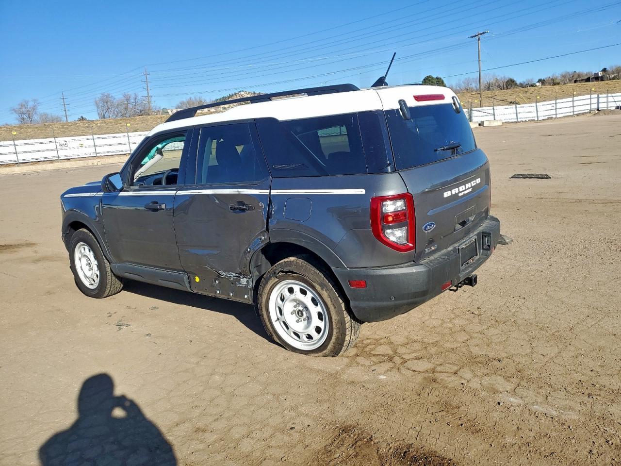 2024 Ford Bronco Sport Heritage - Image 2