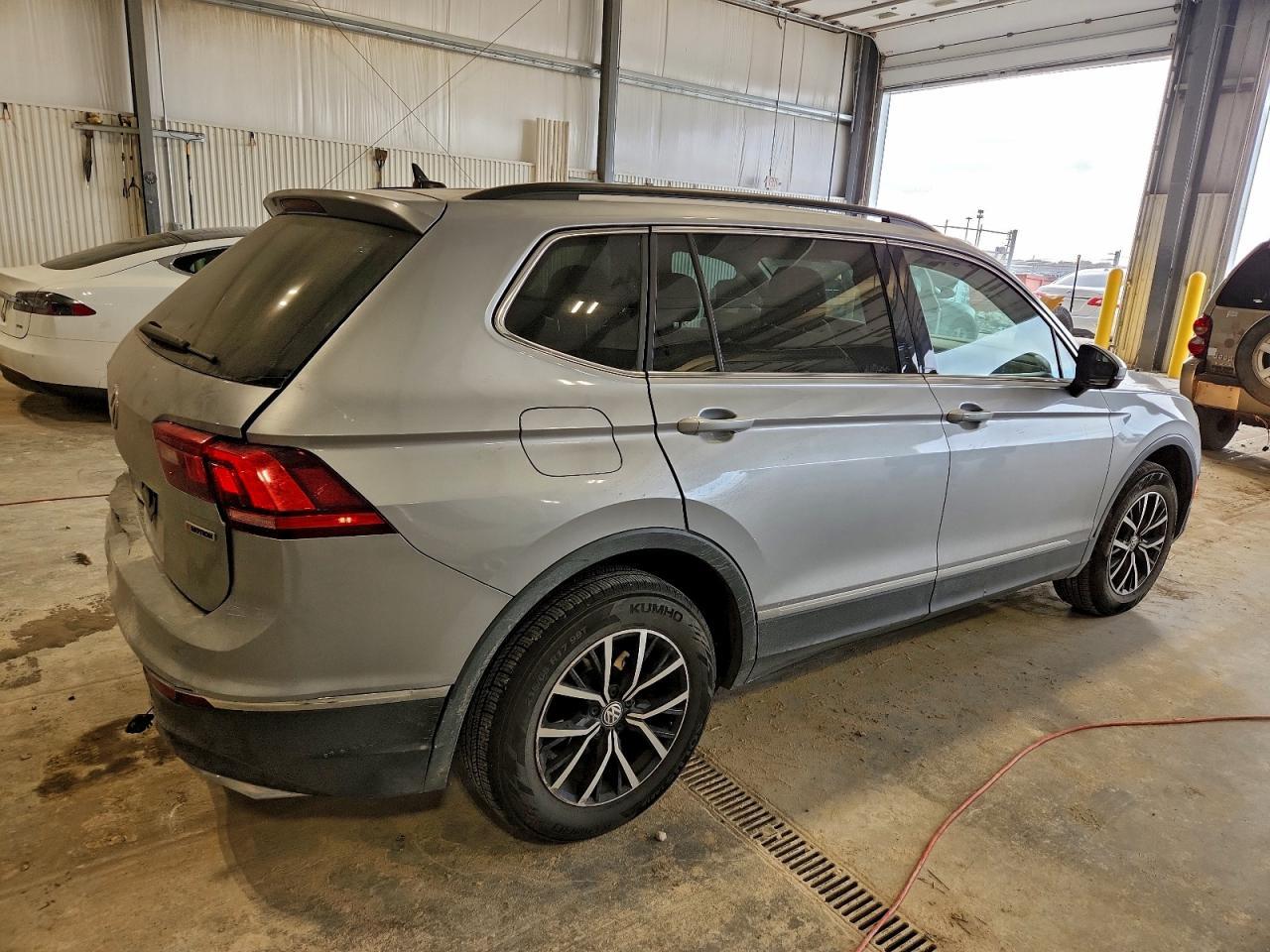 2021 Volkswagen Tiguan Se - Image 3