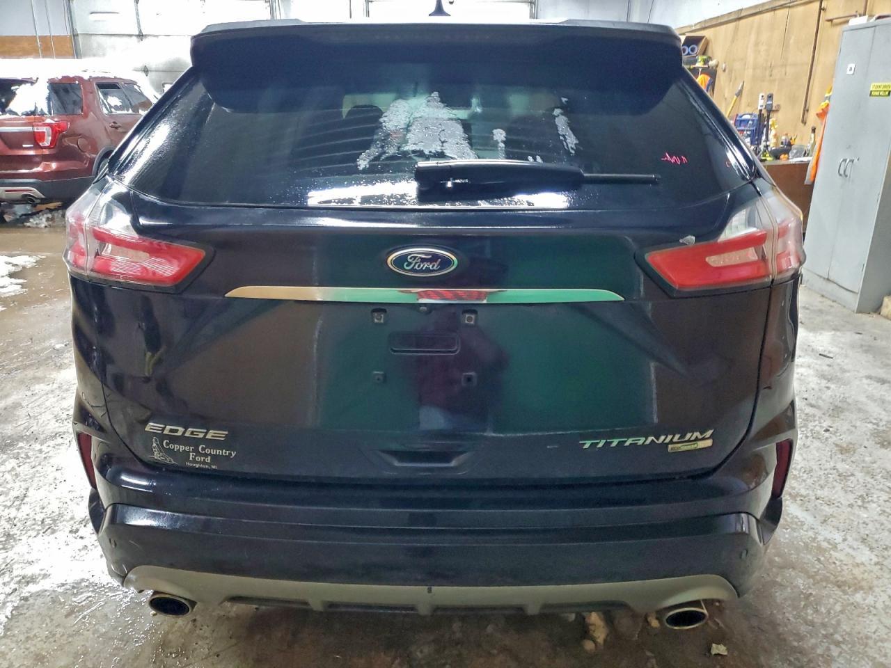 2019 Ford Edge Titanium - Image 6