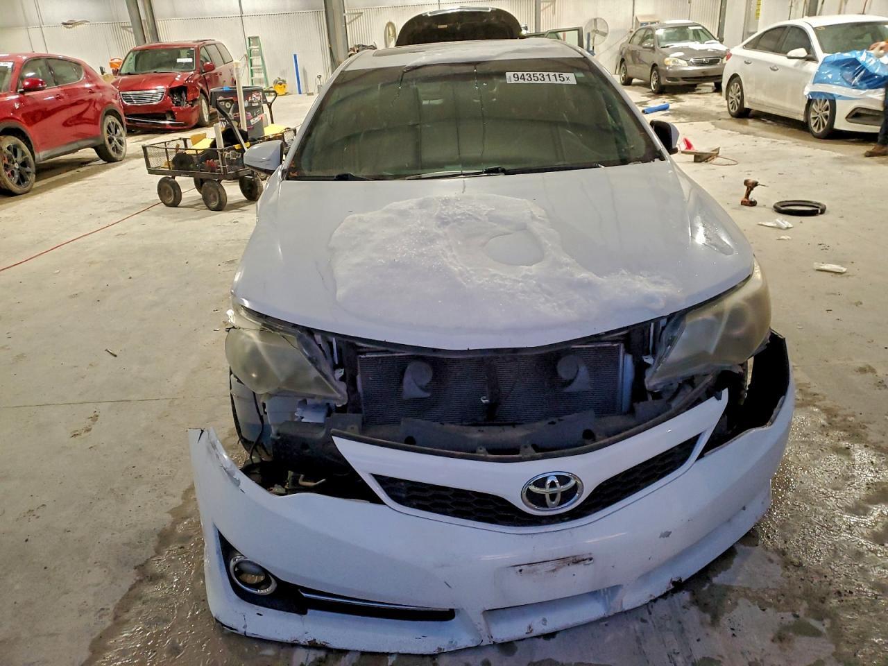 2012 Toyota Camry Se - Image 5