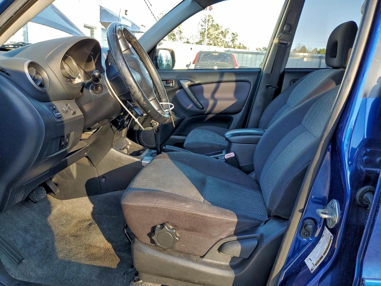2005 Toyota Rav4 - Image 7