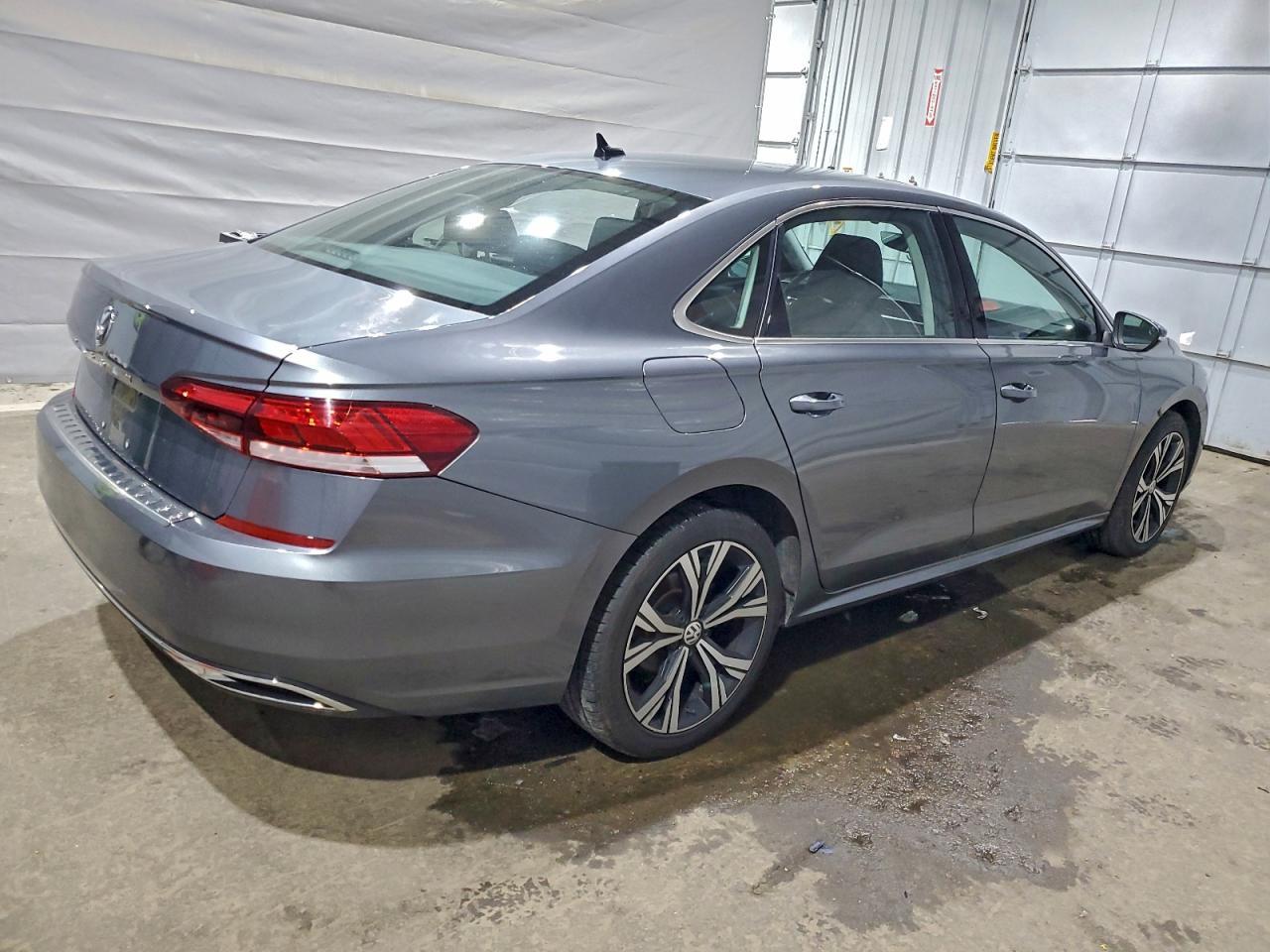 2021 Volkswagen Passat Se - Фото 3