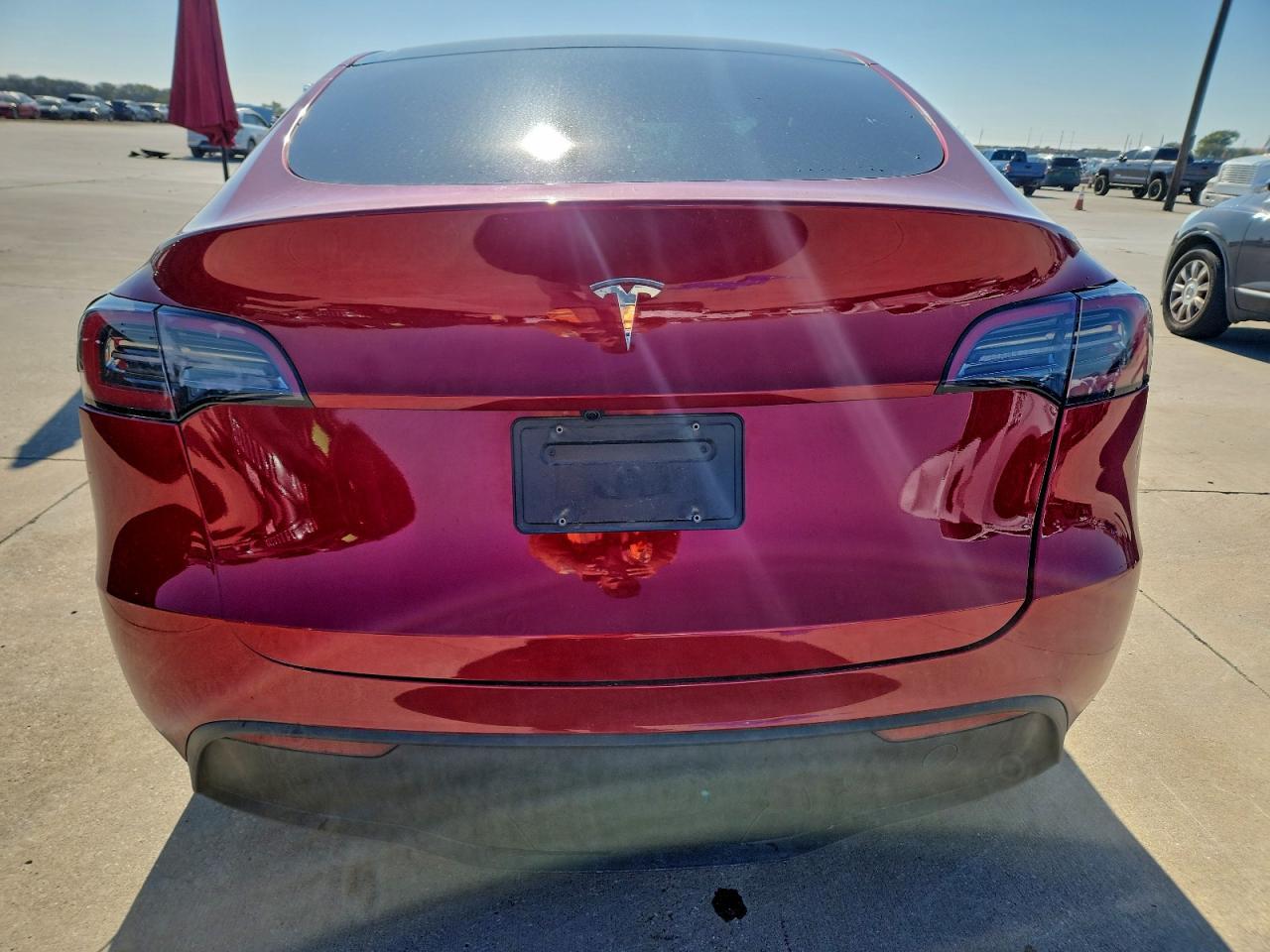 2025 Tesla Model Y - Image 6