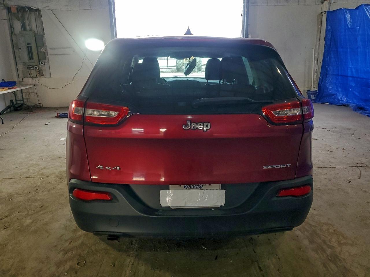 2015 Jeep Cherokee Sport - Image 6