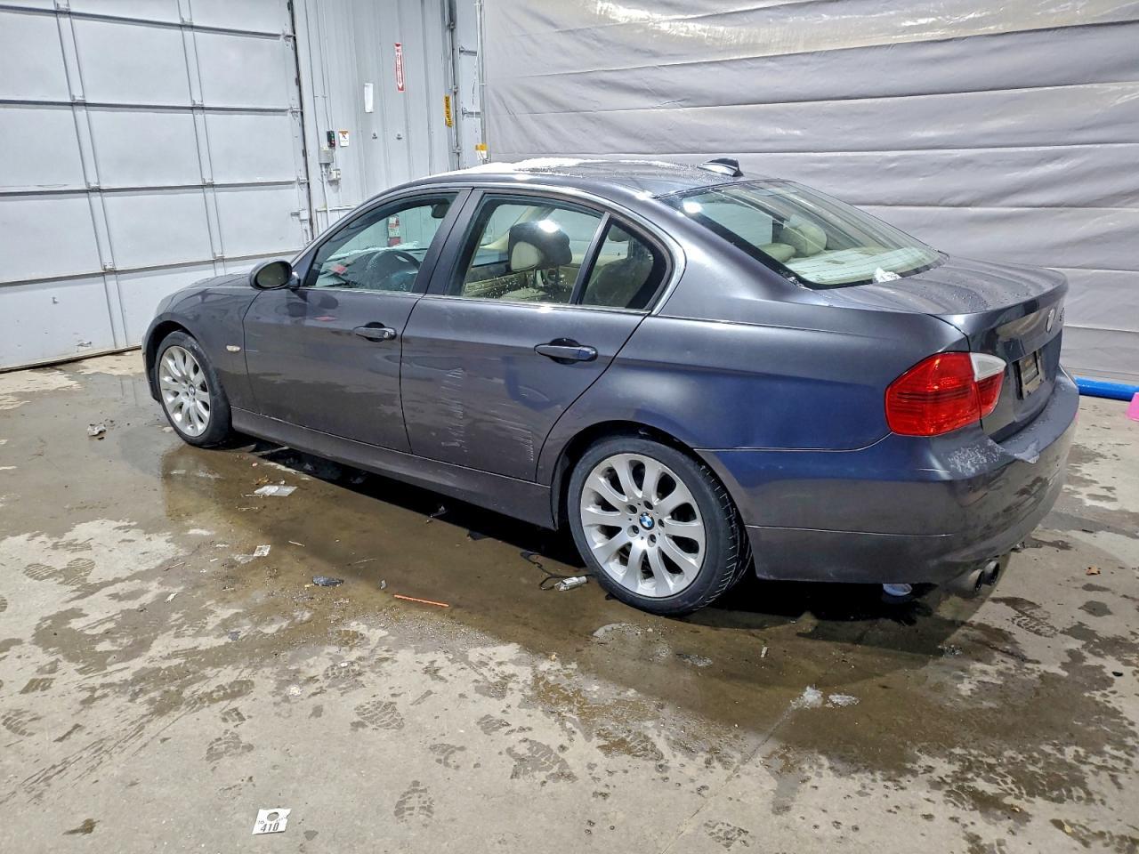 2006 BMW 330 I - Image 2