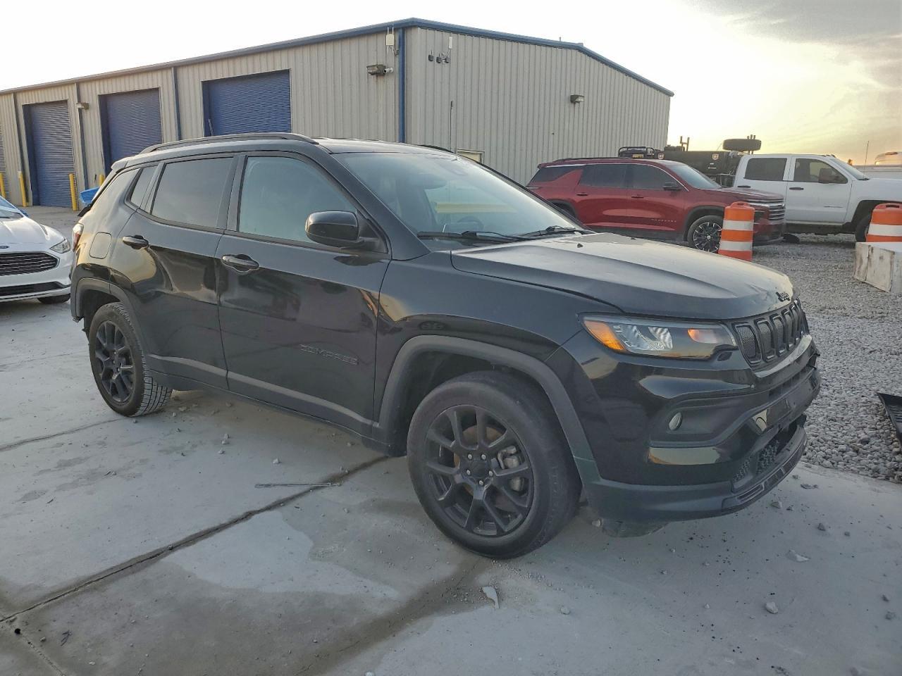 2022 Jeep Compass Latitude - Фото 4