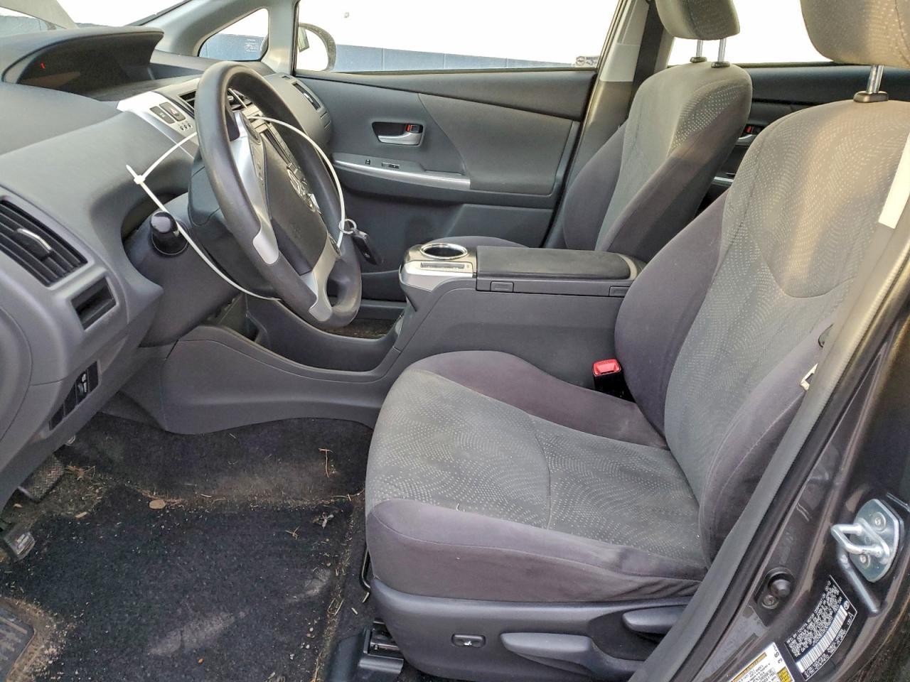 2012 Toyota Prius V - Фото 7